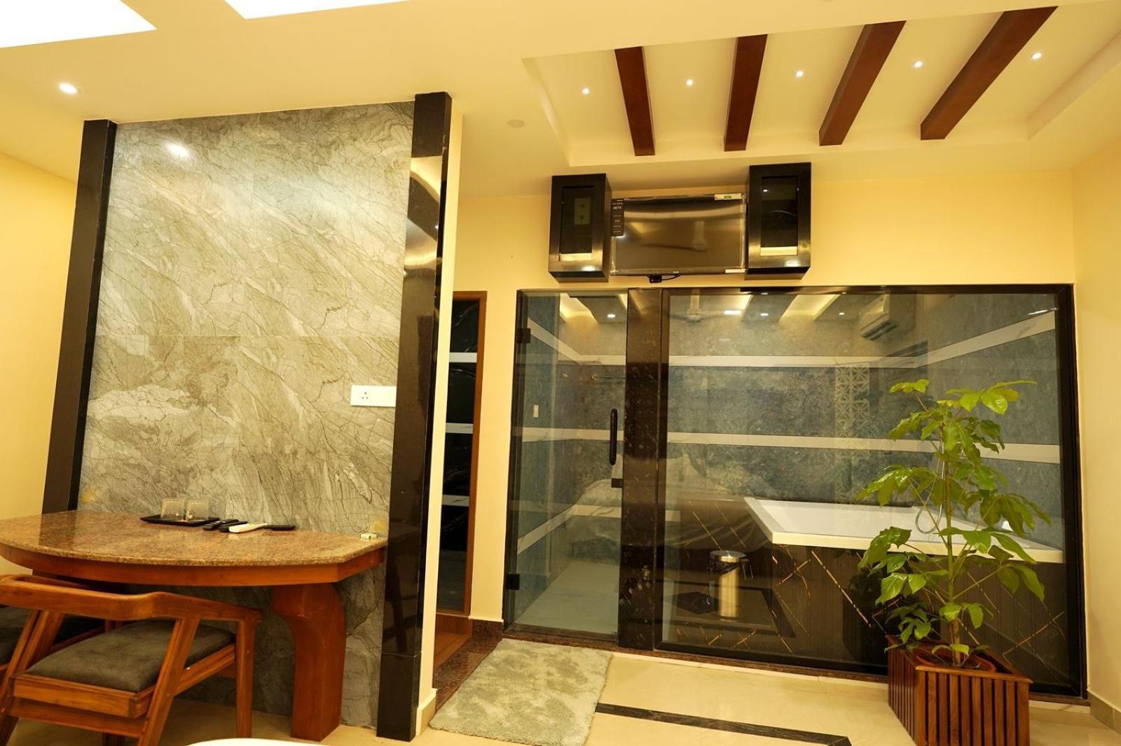 Krishnakripa Premium Residency Hotel Kochi Exterior photo