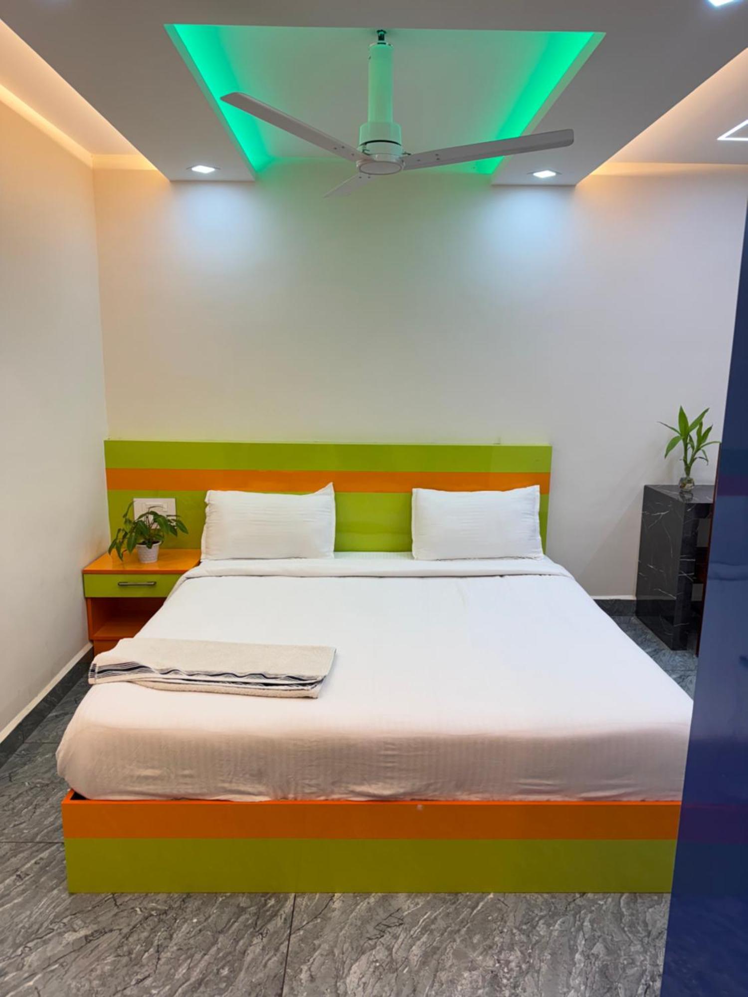 Krishnakripa Premium Residency Hotel Kochi Exterior photo